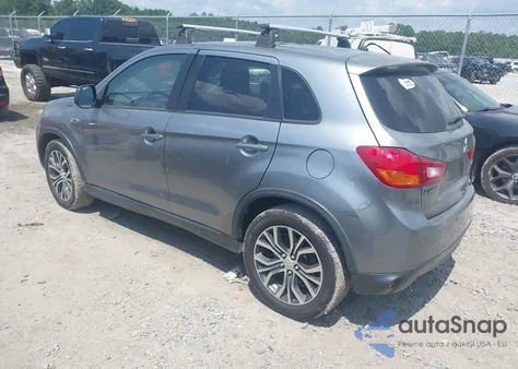 2016 Mitsubishi Outlander Sport 2.0 Es z USA, uszkodzony, nr VIN JA4AP3AU3GZ024599